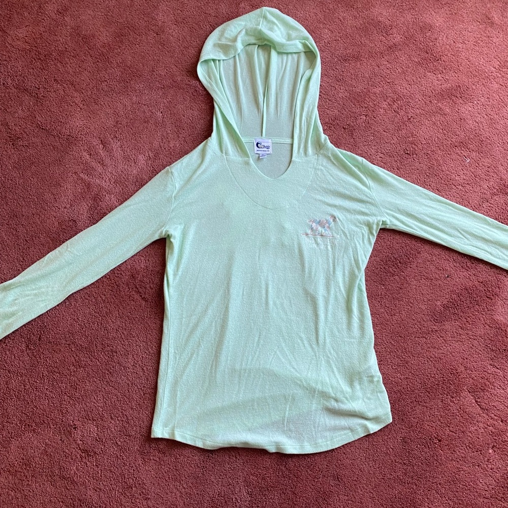 Adorable lightweight hoodie with dog on skateboard! Never worn, perfect cond’n